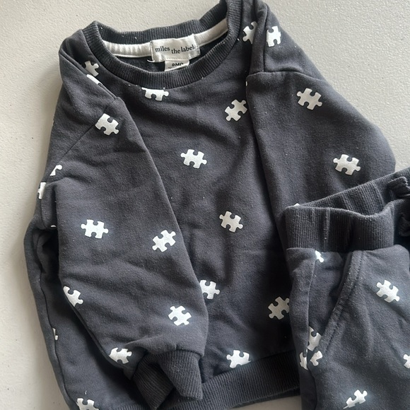 MILES THE LABEL gender neutral 2 pc sweatsuit - Picture 2 of 3